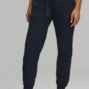 LULULEMON Dance Studio Mid-Rise Jogger Full Length Navy Blue Size 6